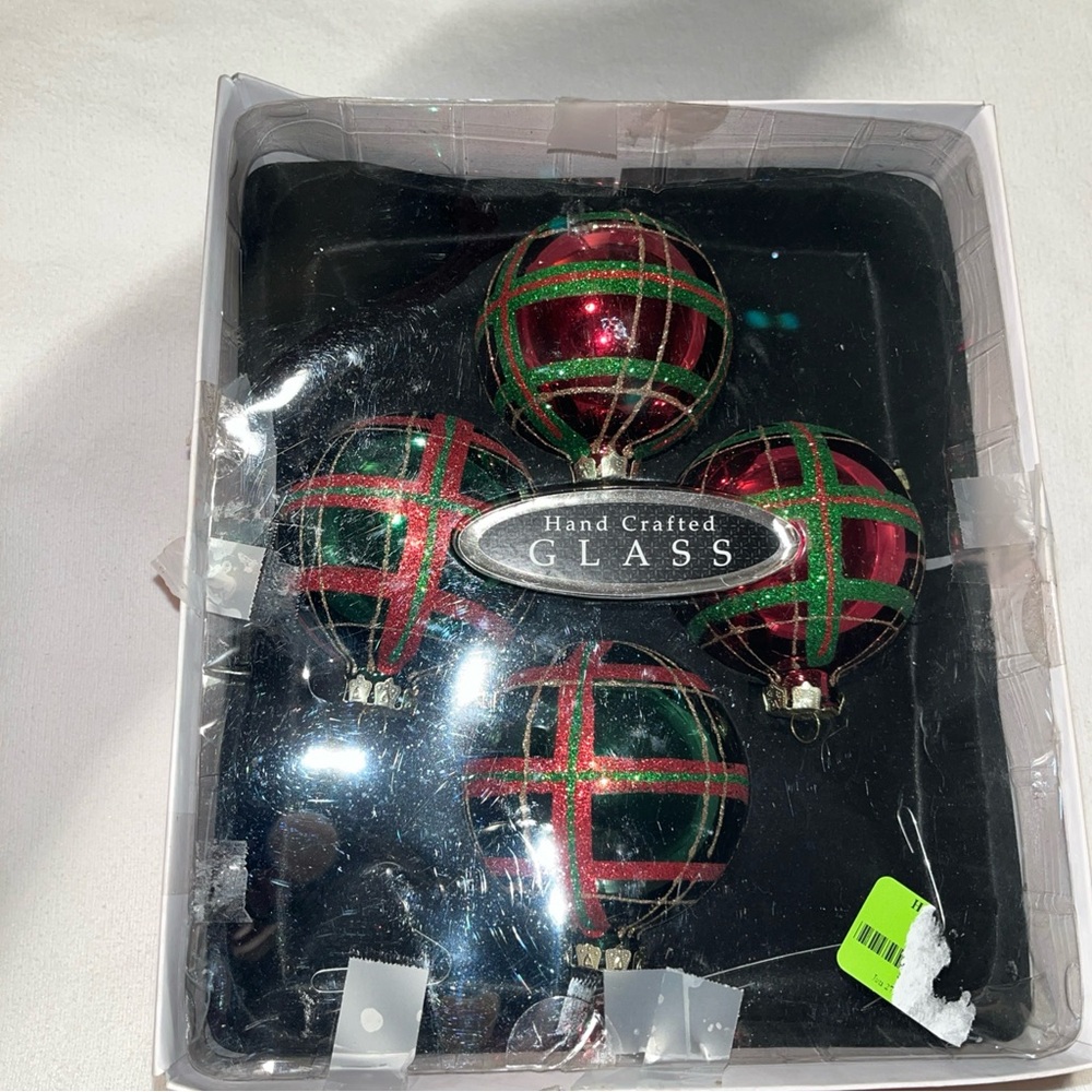 Vintage Festive Red and Green plaid Holiday Ornaments - Picture 10 of 10